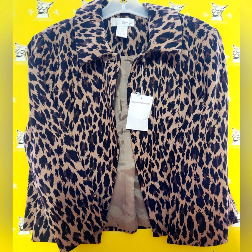 Spiegel Leopard print short jacket size 6 (like new)